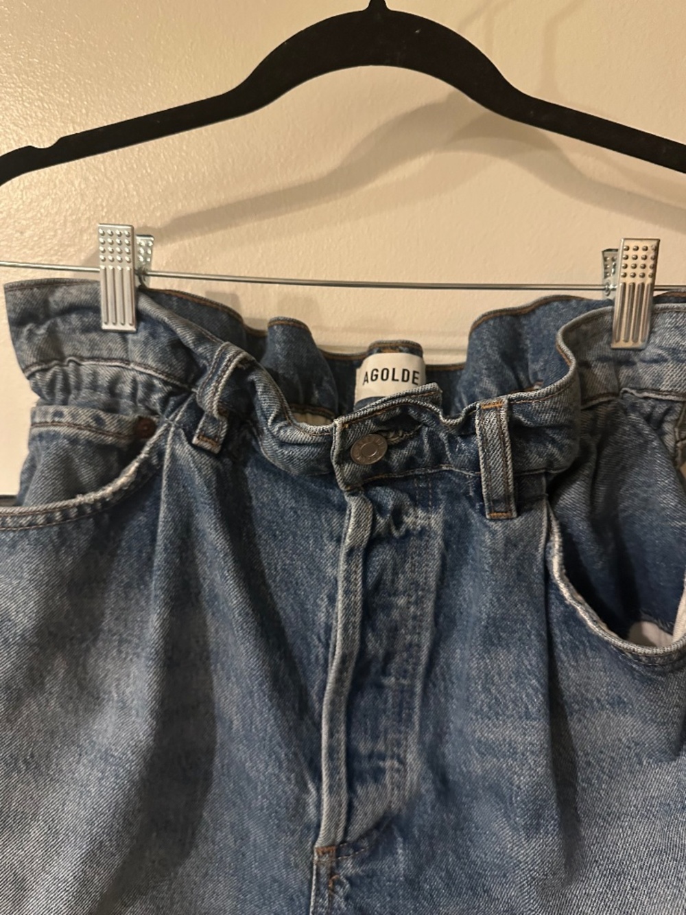 AGOLDE Lyonne Short Sz. 28 Color: Outbreak - Picture 7 of 11